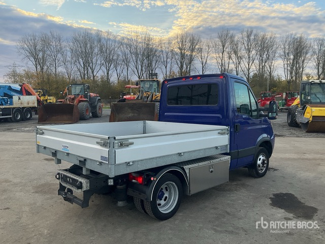 2010 Iveco 40C18 4x2 Van Truck - Open body delivery van: picture 4 2010 Iveco 40C18 4x2 Van Truck - Open body delivery van: picture 4