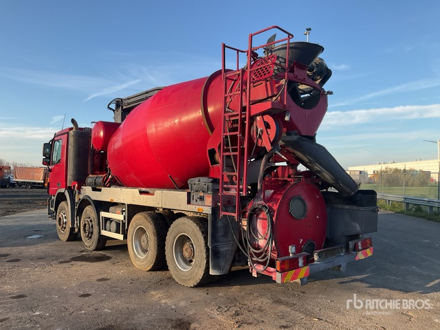 2010 Mercedes-Benz Actros 3341 8x4 Twin-Steer Mixer Truck - Concrete mixer truck: picture 4 2010 Mercedes-Benz Actros 3341 8x4 Twin-Steer Mixer Truck - Concrete mixer truck: picture 4
