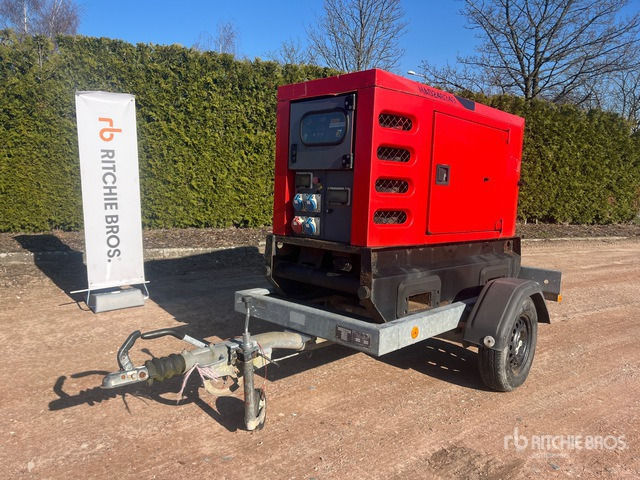 2012 Sdmo R22 Mobile Generator Set - Generator set: picture 1 2012 Sdmo R22 Mobile Generator Set - Generator set: picture 1