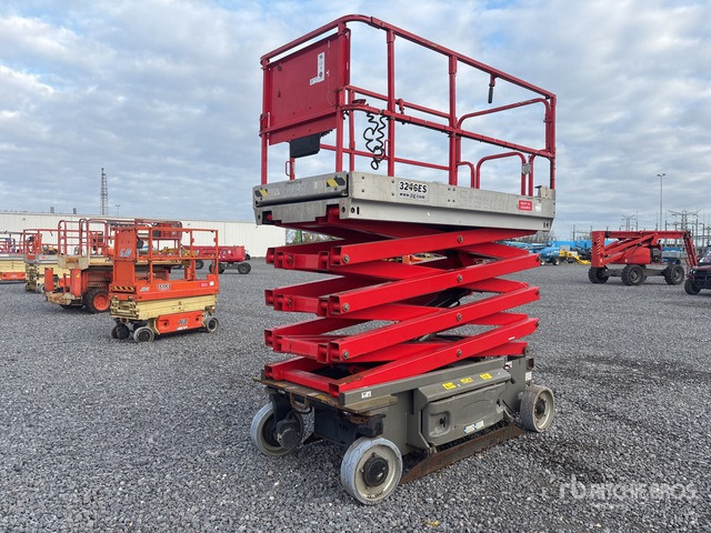 2014 JLG 3246ES Electric Scissor Lift - Scissor lift: picture 5 2014 JLG 3246ES Electric Scissor Lift - Scissor lift: picture 5