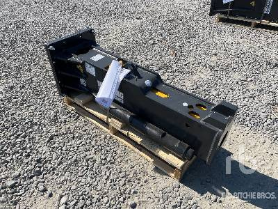 MUSTANG HM1002 (Unused) - Hydraulic hammer: picture 4 MUSTANG HM1002 (Unused) - Hydraulic hammer: picture 4