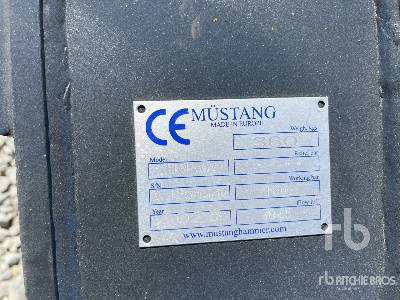 MUSTANG HM702 (Unused) - Hydraulic hammer: picture 5 MUSTANG HM702 (Unused) - Hydraulic hammer: picture 5