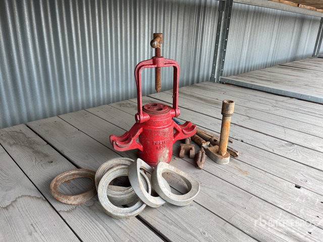 Pipetech NO1 Pipe Threader - Construction equipment: picture 1 Pipetech NO1 Pipe Threader - Construction equipment: picture 1