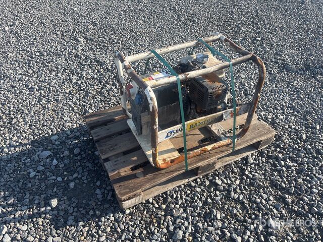 Sdmo R7.5T Generator Set - Generator set: picture 3 Sdmo R7.5T Generator Set - Generator set: picture 3