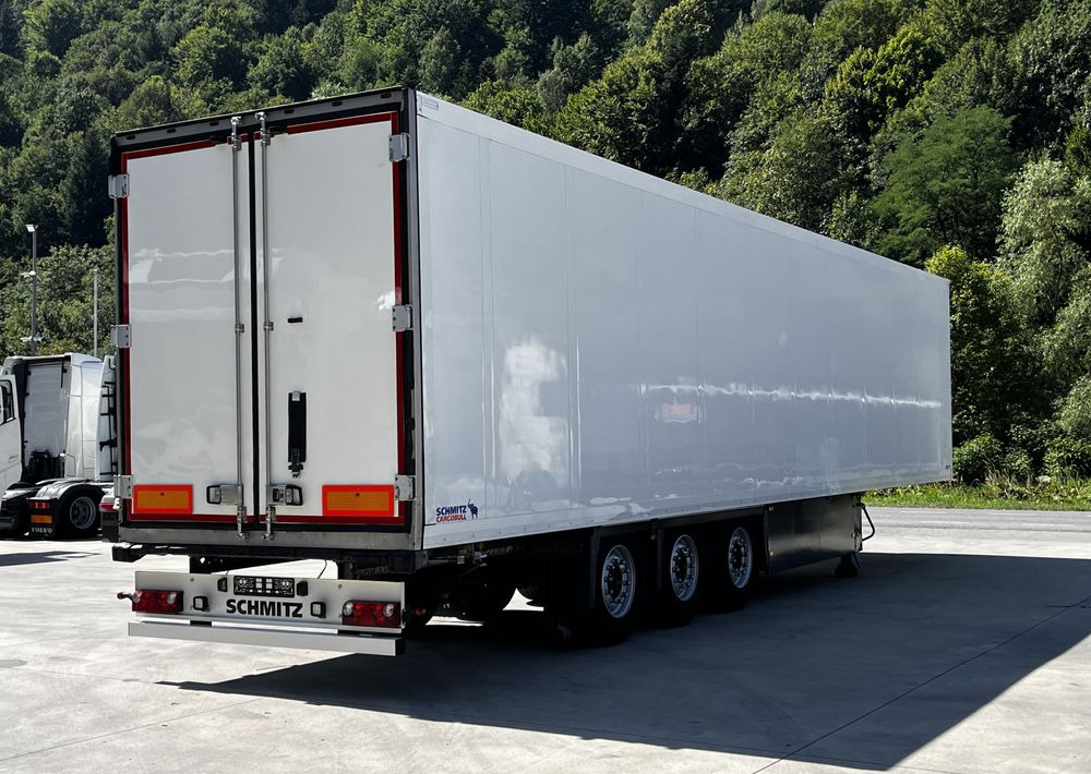 Schmitz Cargobull Chłodnia // 2010 Rok // 2 osie podnoszone // Doppelstock // Kosz paletowy // - Refrigerator semi-trailer: picture 1 Schmitz Cargobull Chłodnia // 2010 Rok // 2 osie podnoszone // Doppelstock // Kosz paletowy // - Refrigerator semi-trailer: picture 1