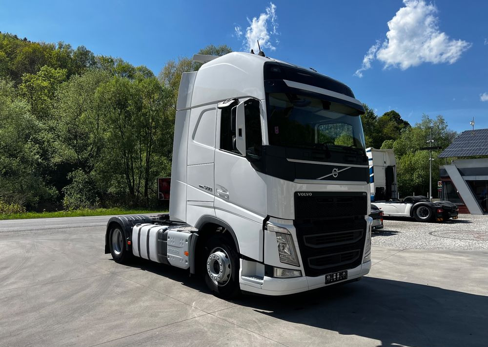 Volvo FH 500 // Globe XL // Xenon // Radary // Duże zbiorniki // Z ruchu międzynarodowego // - Tractor truck: picture 3 Volvo FH 500 // Globe XL // Xenon // Radary // Duże zbiorniki // Z ruchu międzynarodowego // - Tractor truck: picture 3