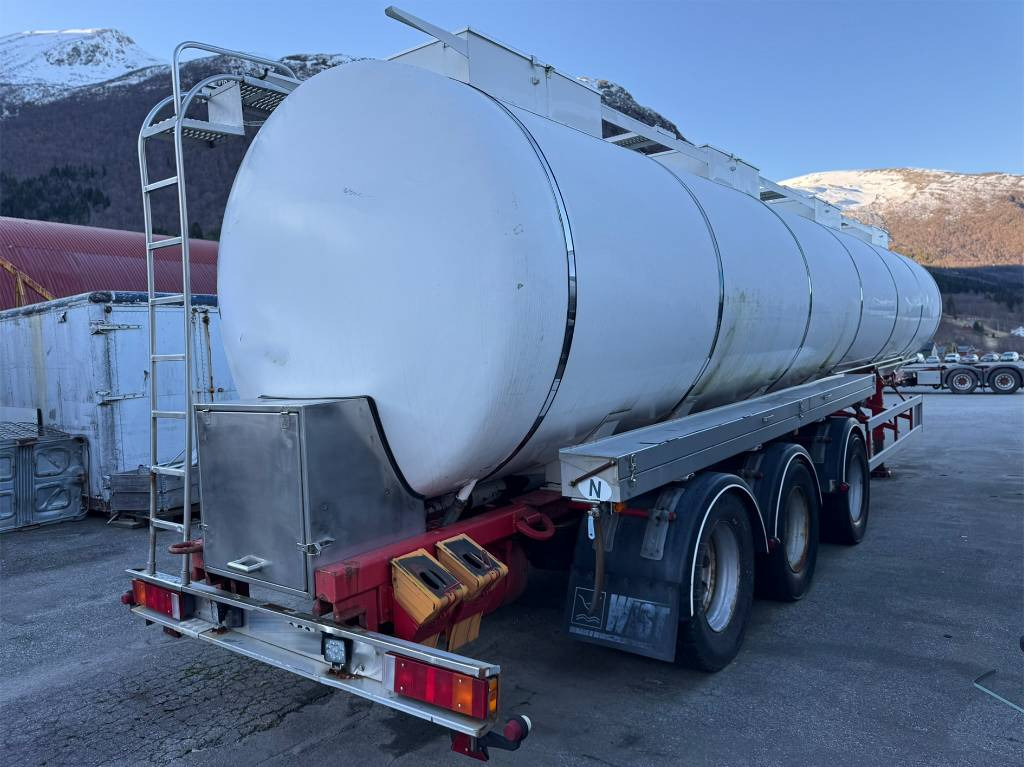 Annet Schrader tank trailer 32 m2 - Tanker semi-trailer: picture 1 Annet Schrader tank trailer 32 m2 - Tanker semi-trailer: picture 1