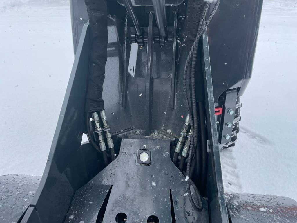 Norcar a6020 + redskaper/ attachments - Compact loader: picture 5 Norcar a6020 + redskaper/ attachments - Compact loader: picture 5