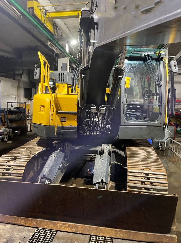Volvo ECR 235 E - Crawler excavator: picture 4 Volvo ECR 235 E - Crawler excavator: picture 4