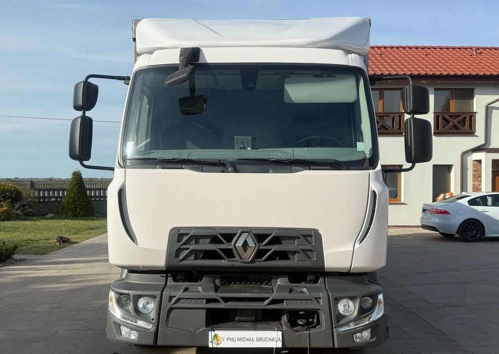 Renault D12 - Curtain side truck: picture 2 Renault D12 - Curtain side truck: picture 2