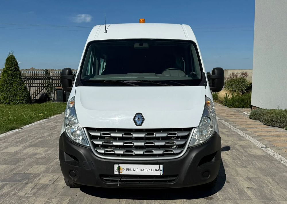 Renault Master - Combi van: picture 2 Renault Master - Combi van: picture 2
