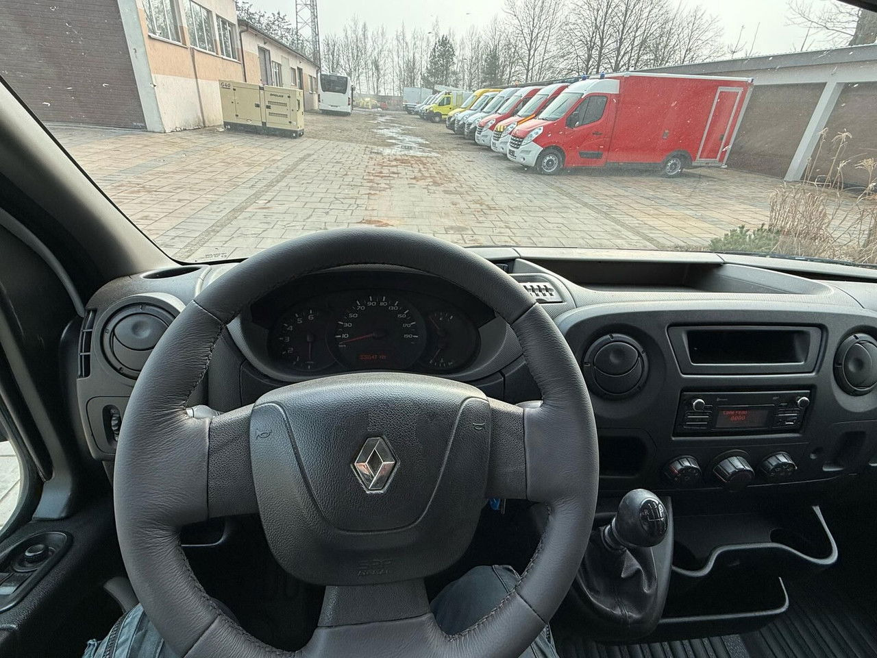 Open body delivery van Renault Master: picture 11