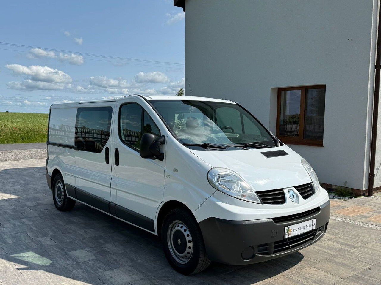 Renault Trafic 2.0 Doka 6 osobowy Klimatyzacja Hak - Small van: picture 1 Renault Trafic 2.0 Doka 6 osobowy Klimatyzacja Hak - Small van: picture 1