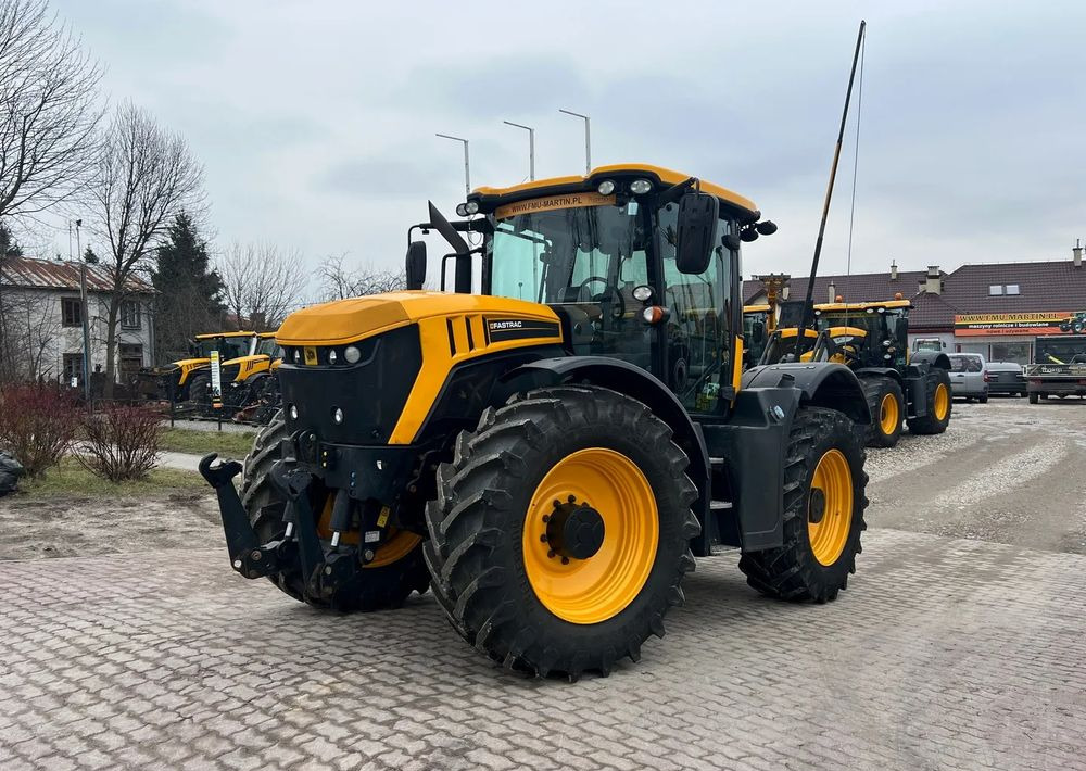 JCB Fastrac 4220 - Farm tractor: picture 1 JCB Fastrac 4220 - Farm tractor: picture 1