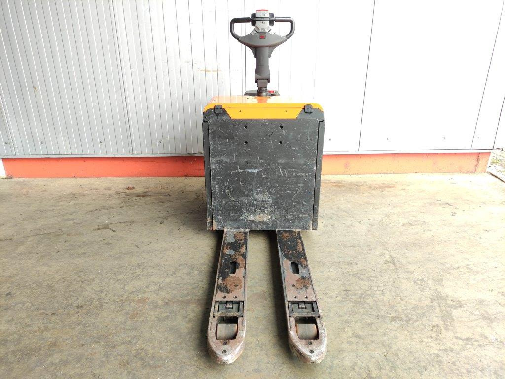 BT LPE240 - Pallet truck: picture 3 BT LPE240 - Pallet truck: picture 3