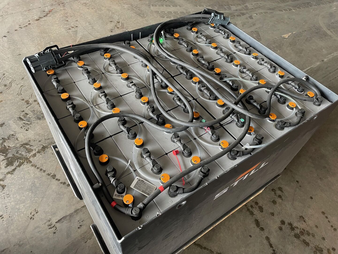 Exide 80V 8 EPzS 1240 - Battery for Material handling equipment: picture 1 Exide 80V 8 EPzS 1240 - Battery for Material handling equipment: picture 1