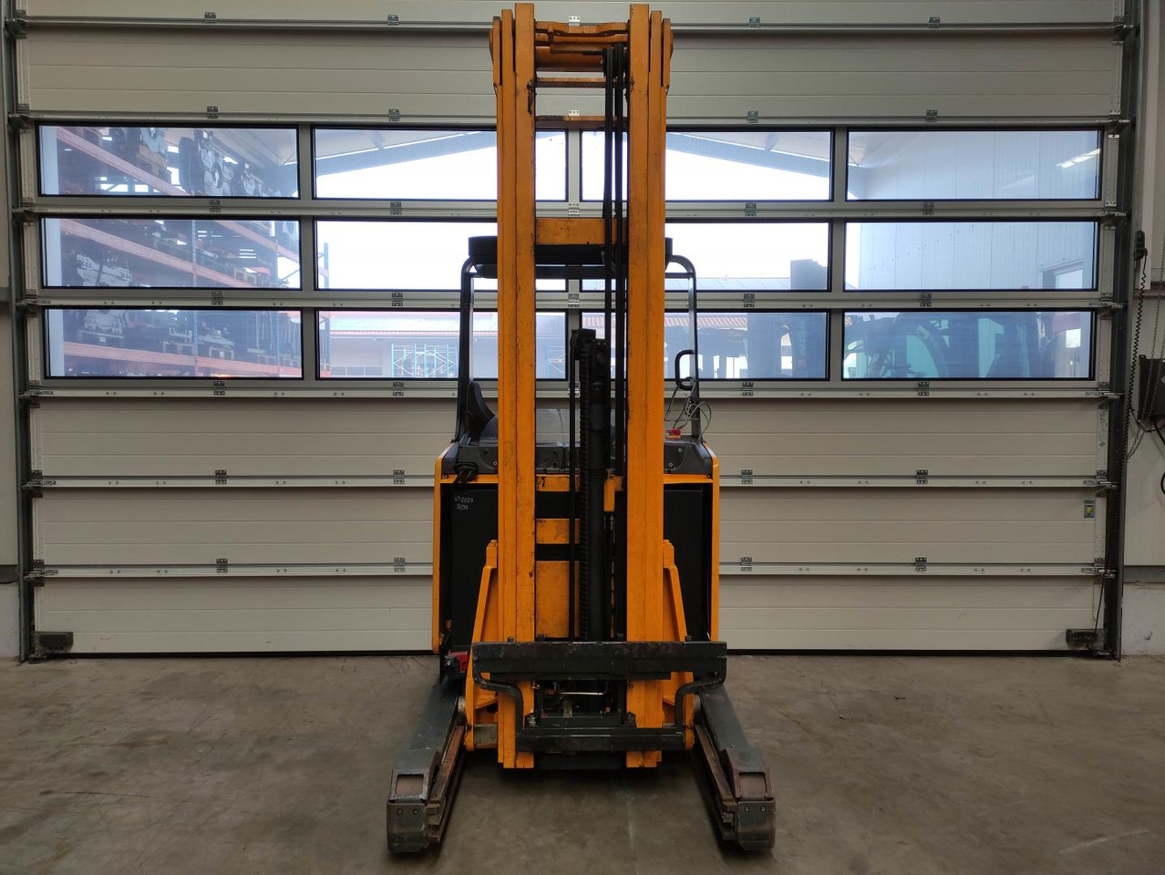 Jungheinrich ETV 214 - Reach truck: picture 3 Jungheinrich ETV 214 - Reach truck: picture 3