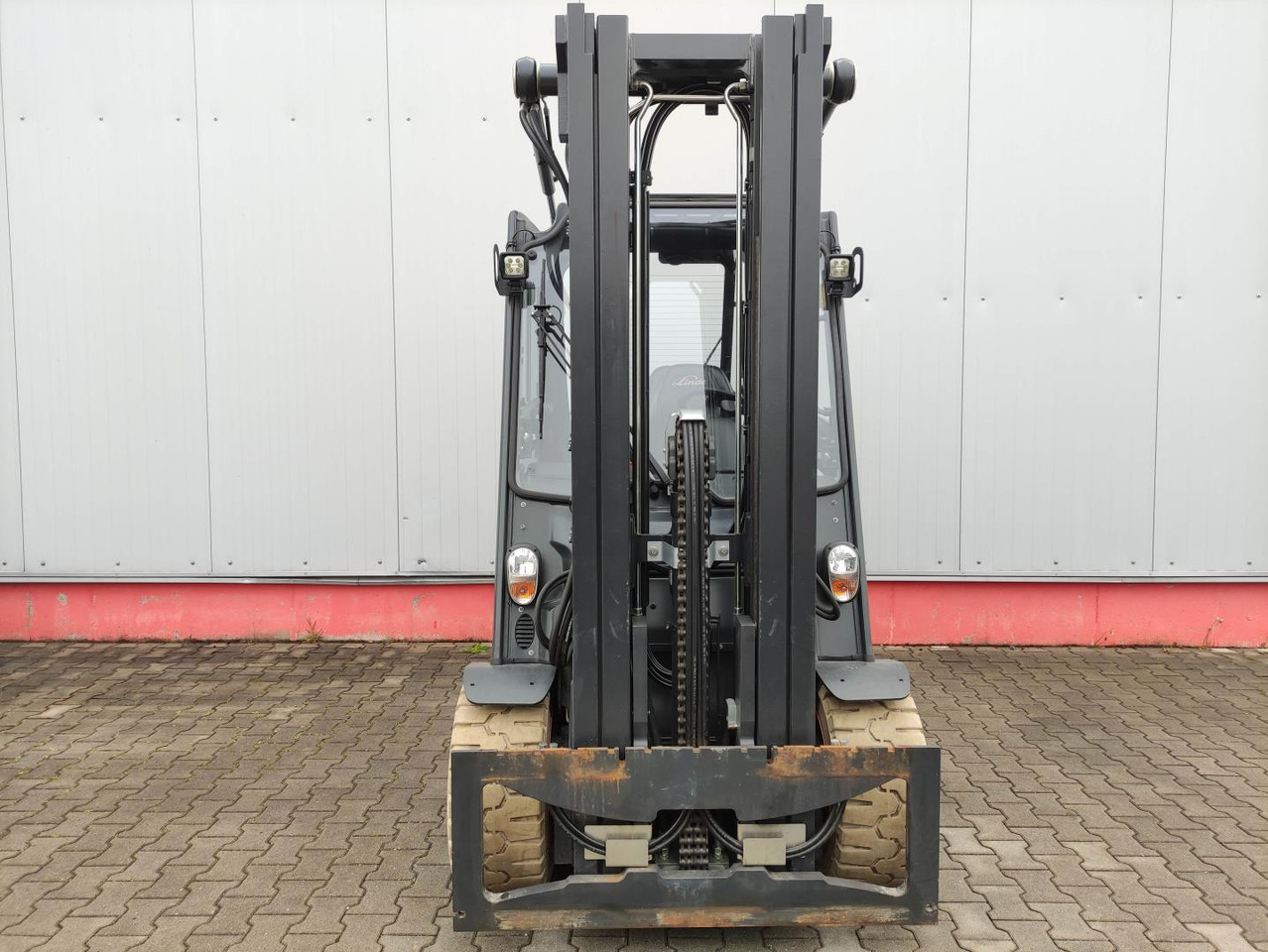 Linde E50HL-01-388 - Electric forklift: picture 4 Linde E50HL-01-388 - Electric forklift: picture 4