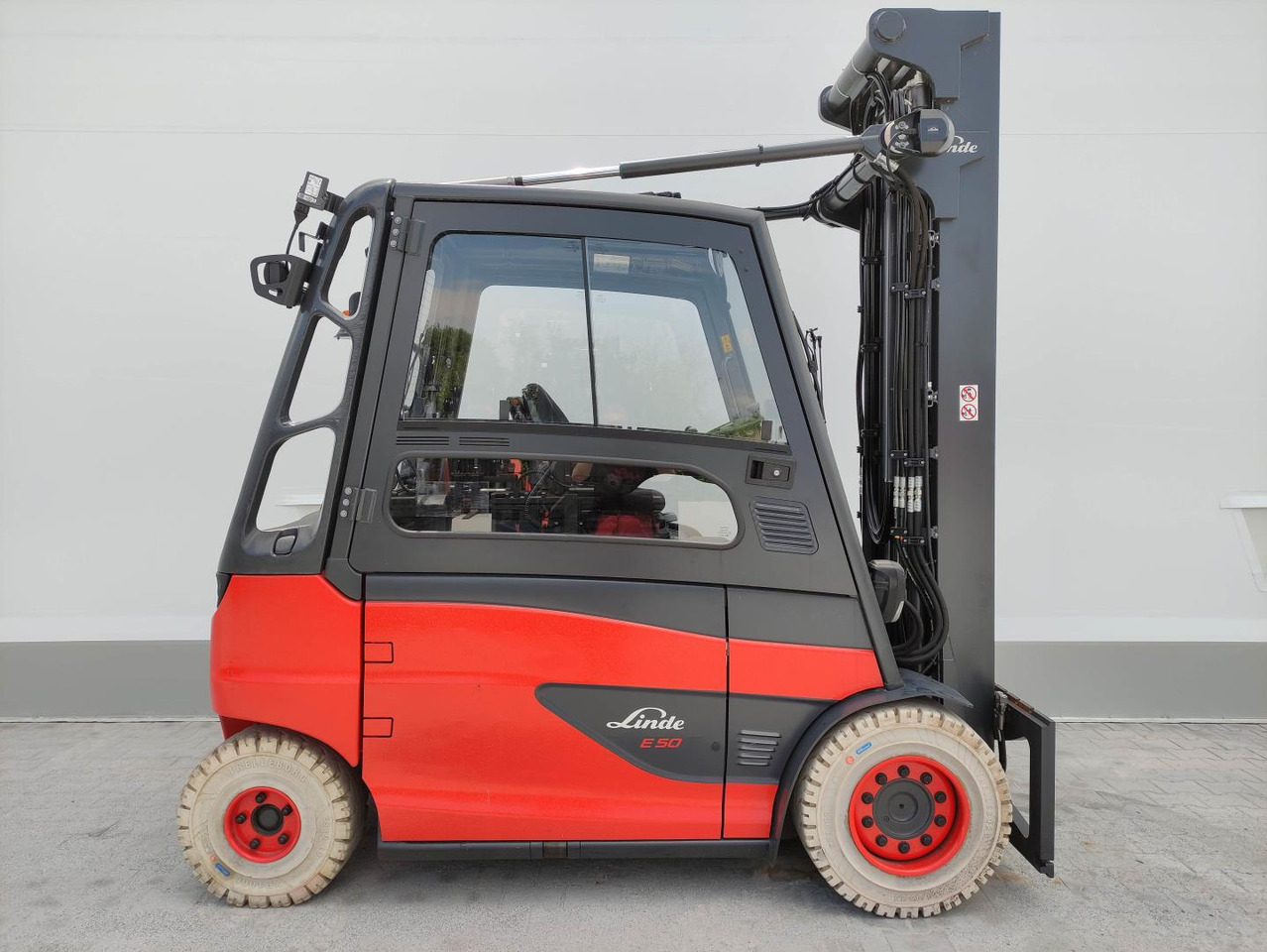 Linde E50HL-388 - Electric forklift: picture 2 Linde E50HL-388 - Electric forklift: picture 2