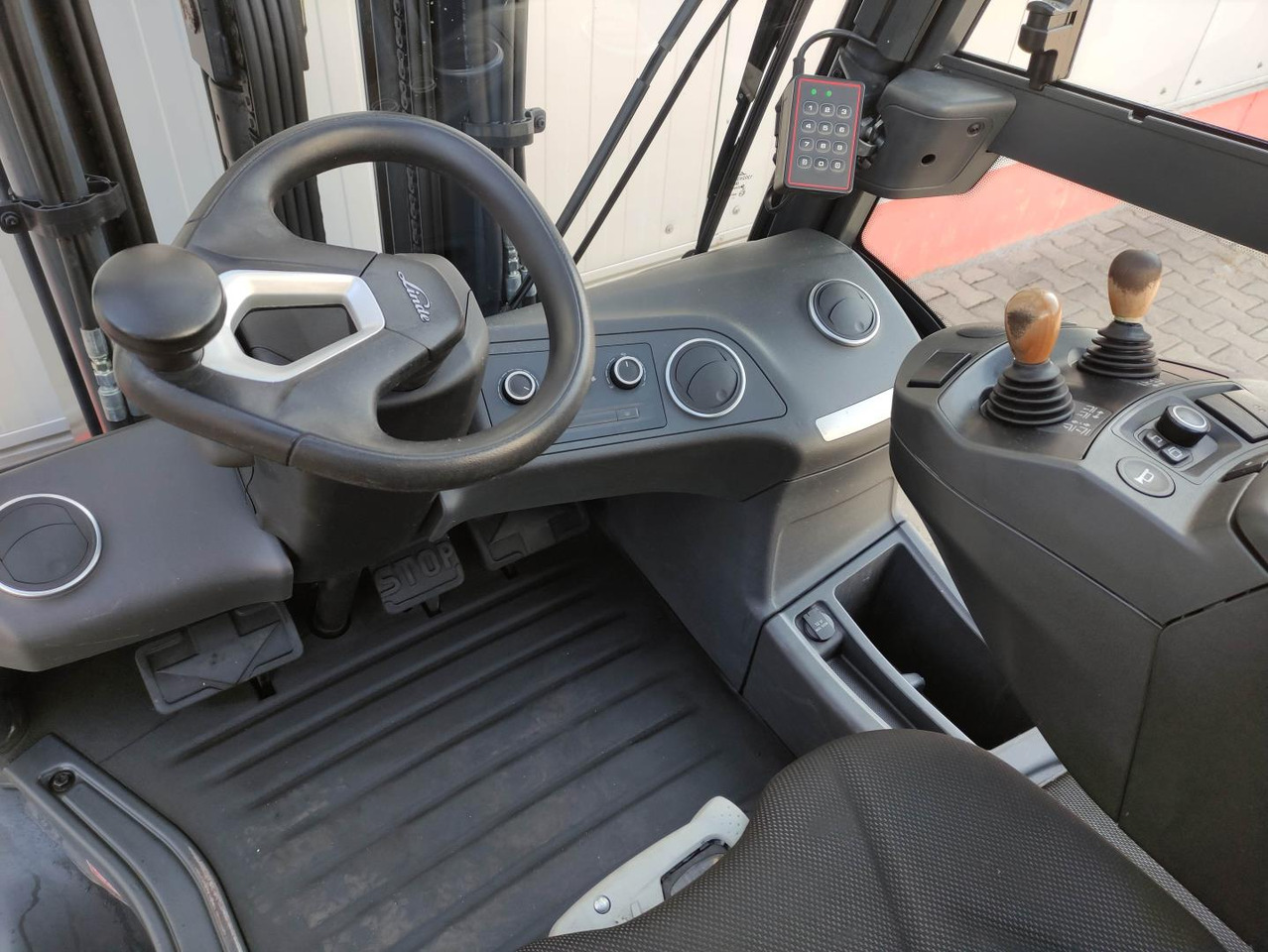 Linde H35-01-120 - Diesel forklift: picture 5 Linde H35-01-120 - Diesel forklift: picture 5