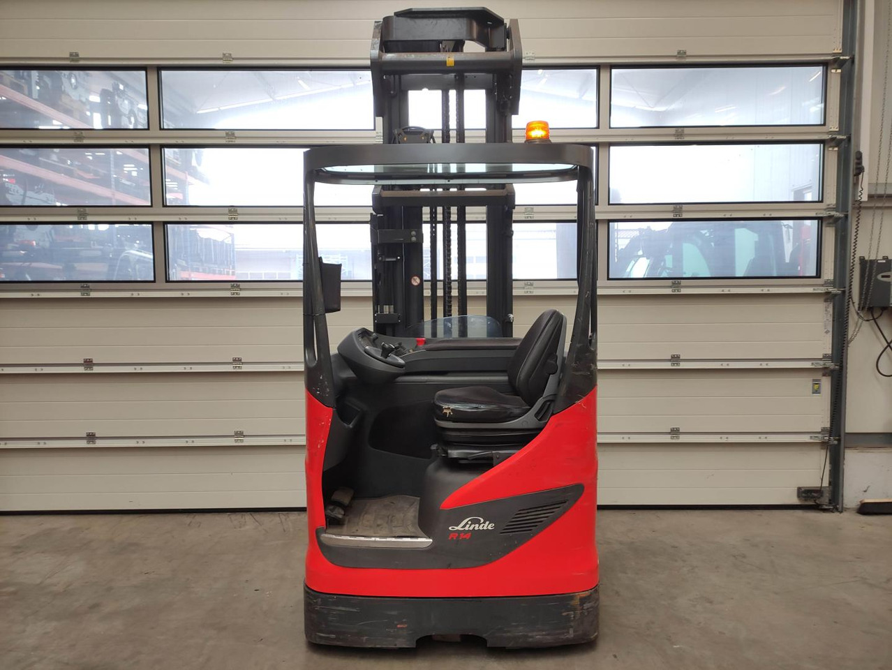 Linde R14-01-1120 - Reach truck: picture 4 Linde R14-01-1120 - Reach truck: picture 4