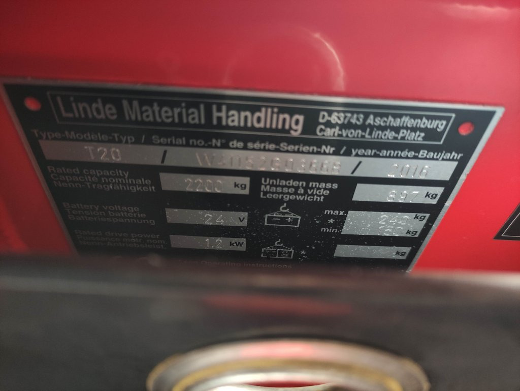 Linde T20 *Sonderbau-Batteriewechselwagen-388* leasing Linde T20 *Sonderbau-Batteriewechselwagen-388*: picture 6 Linde T20 *Sonderbau-Batteriewechselwagen-388* leasing Linde T20 *Sonderbau-Batteriewechselwagen-388*: picture 6