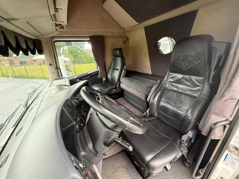 Scania R 560 SHOW TRUCK, RETARDER, LEATHER, I-PARK, TOP. leasing Scania R 560 SHOW TRUCK, RETARDER, LEATHER, I-PARK, TOP.: picture 19 Scania R 560 SHOW TRUCK, RETARDER, LEATHER, I-PARK, TOP. leasing Scania R 560 SHOW TRUCK, RETARDER, LEATHER, I-PARK, TOP.: picture 19