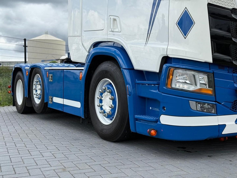 Scania R450 SHOW TRUCK, INTERIOR, STEERING, RETARDER, 570.000 KM. - Tractor truck: picture 4 Scania R450 SHOW TRUCK, INTERIOR, STEERING, RETARDER, 570.000 KM. - Tractor truck: picture 4