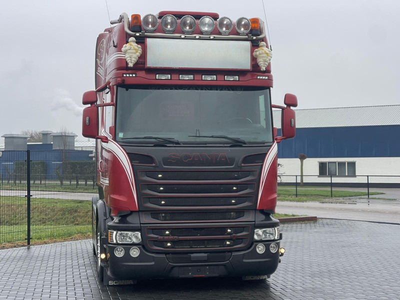Scania R580 V8 SILVER GRIFFIN 66/100, LIMITED EDITION, FULL AIR, RETARDER. - Tractor truck: picture 2 Scania R580 V8 SILVER GRIFFIN 66/100, LIMITED EDITION, FULL AIR, RETARDER. - Tractor truck: picture 2