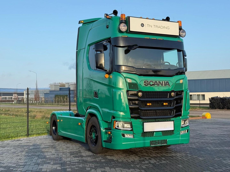 Scania S450 LEATHER, NEW CONDITION, RETARDER, LOW MILEAGE. - Tractor truck: picture 1 Scania S450 LEATHER, NEW CONDITION, RETARDER, LOW MILEAGE. - Tractor truck: picture 1