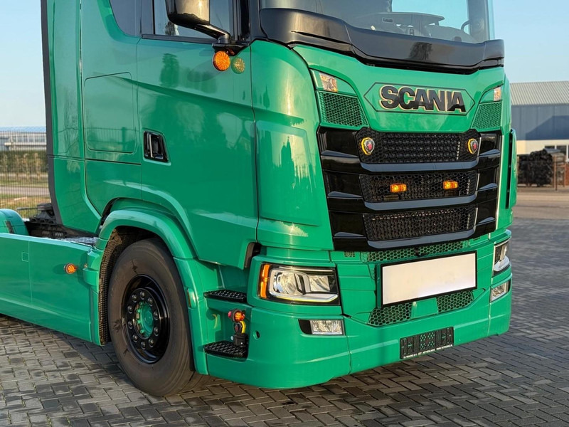 Scania S450 LEATHER, NEW CONDITION, RETARDER, LOW MILEAGE. - Tractor truck: picture 4 Scania S450 LEATHER, NEW CONDITION, RETARDER, LOW MILEAGE. - Tractor truck: picture 4