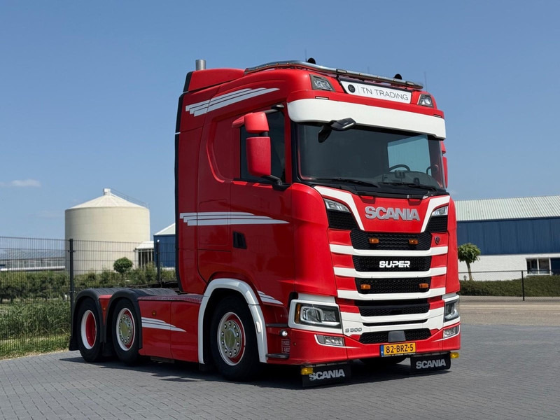 Scania S500 VOLLUCHT, GESTUURD, SHOWTRUCK, LEER. - Tractor truck: picture 1 Scania S500 VOLLUCHT, GESTUURD, SHOWTRUCK, LEER. - Tractor truck: picture 1