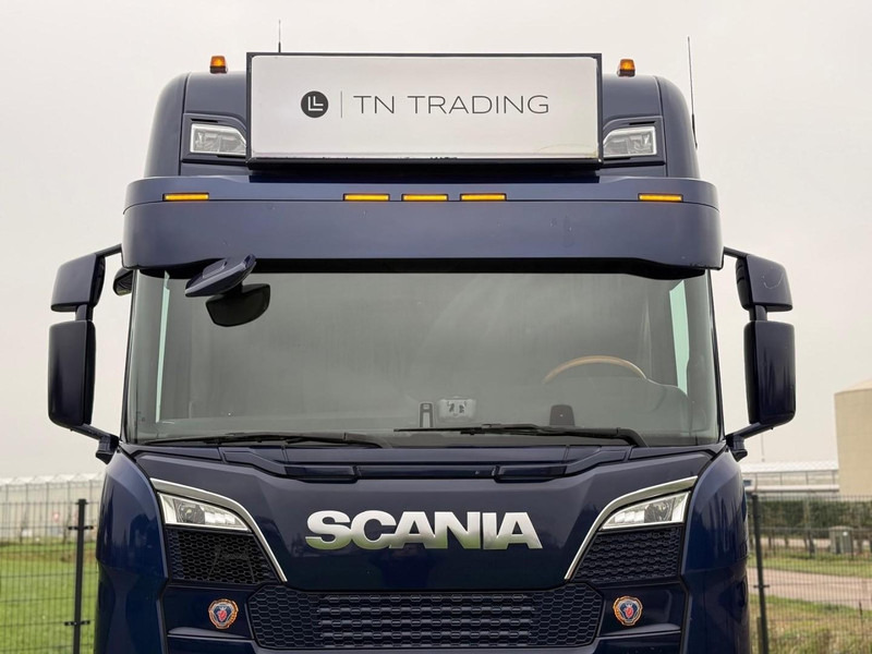 Scania S520 VOLLUCHT, ALCOA, 6 LUCHT BALGEN, LEER. - Tractor truck: picture 4 Scania S520 VOLLUCHT, ALCOA, 6 LUCHT BALGEN, LEER. - Tractor truck: picture 4