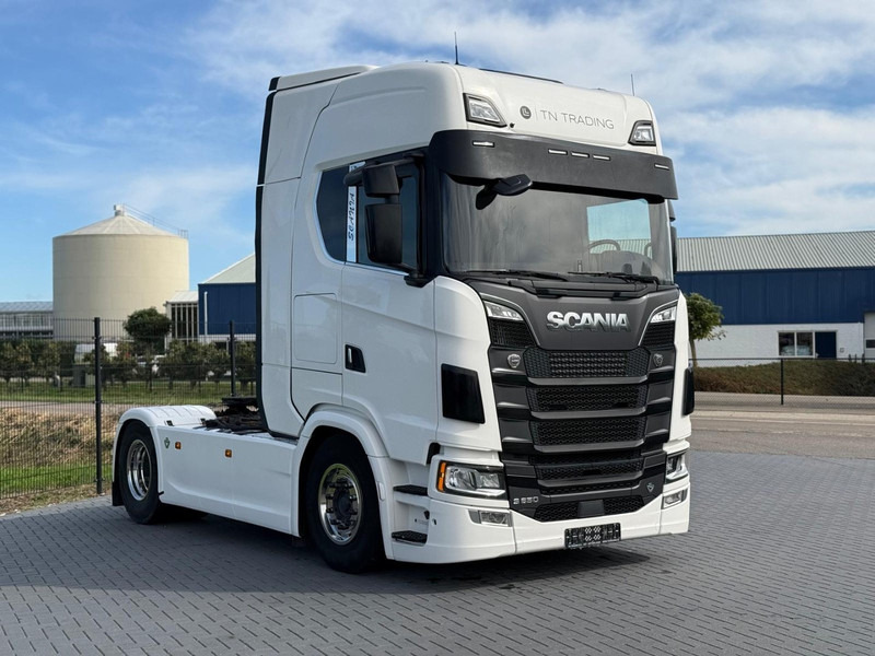 Scania S650 V8 NGS PARK COOL, VOLLUCHT, HYDRAULIEK, PTO, RETARDER, VOL SPOILER. - Tractor truck: picture 1 Scania S650 V8 NGS PARK COOL, VOLLUCHT, HYDRAULIEK, PTO, RETARDER, VOL SPOILER. - Tractor truck: picture 1