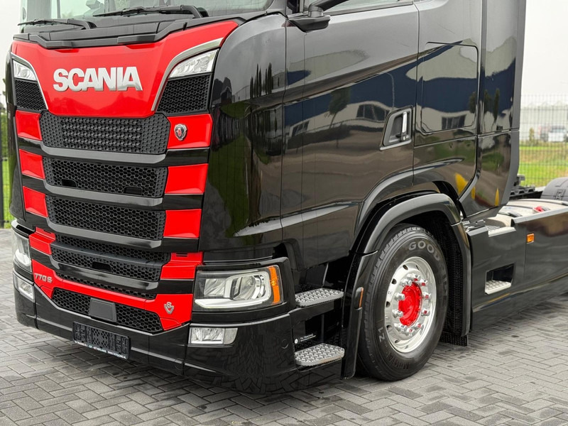 Scania S770 VOLLUCHT, LEER, RETARDER, 2 TANKS, PARK COOL. - Tractor truck: picture 5 Scania S770 VOLLUCHT, LEER, RETARDER, 2 TANKS, PARK COOL. - Tractor truck: picture 5