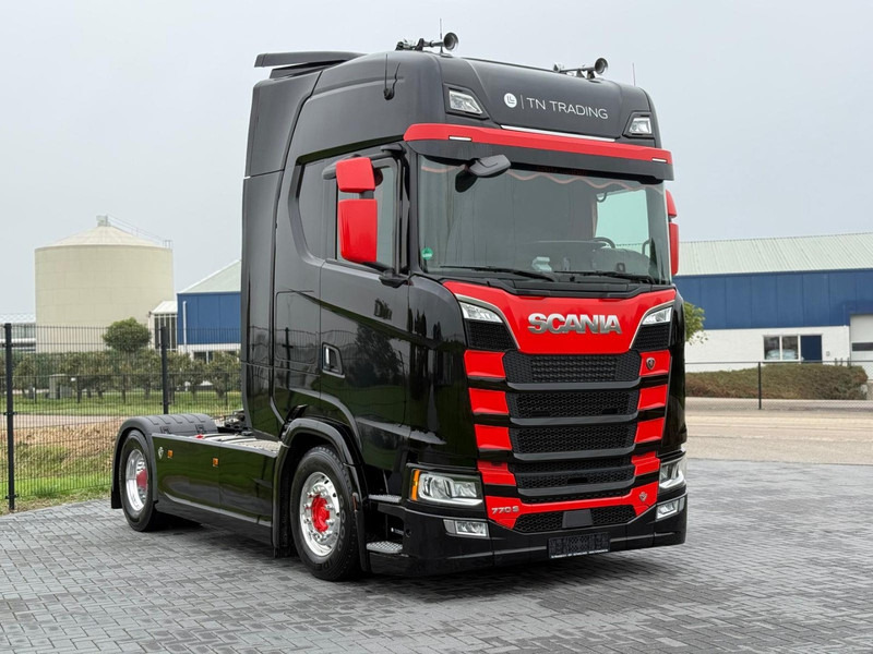 Scania S770 VOLLUCHT, LEER, RETARDER, 2 TANKS, PARK COOL. - Tractor truck: picture 1 Scania S770 VOLLUCHT, LEER, RETARDER, 2 TANKS, PARK COOL. - Tractor truck: picture 1
