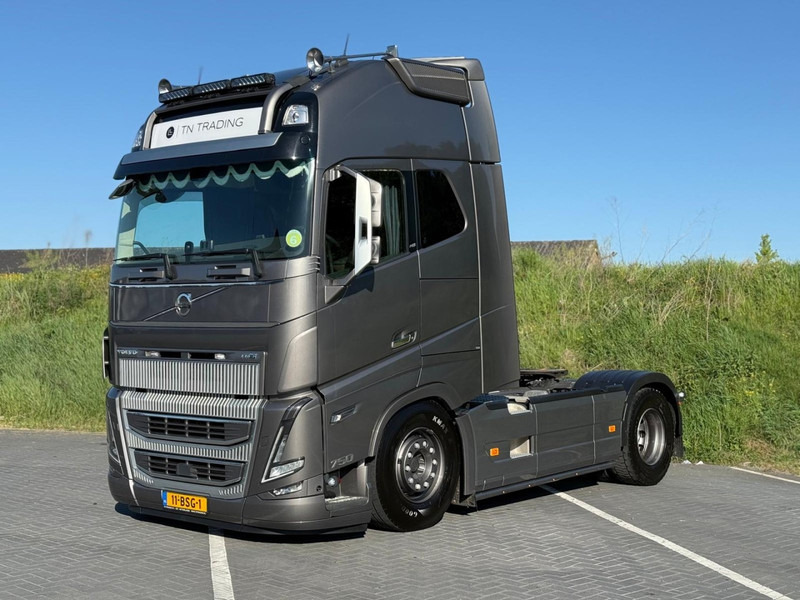 Volvo FH 16.750 FULL AIR, LEATHER, RETARDER, IPARK COOL, FULL! - Tractor truck: picture 1 Volvo FH 16.750 FULL AIR, LEATHER, RETARDER, IPARK COOL, FULL! - Tractor truck: picture 1
