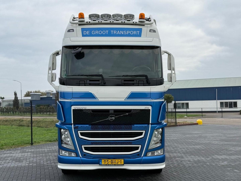 Volvo FH 540 CONTAINER TRANSPORT, KIEP SYSTEEM, LEATHER SEATS, TOP. - Container transporter/ Swap body truck: picture 3 Volvo FH 540 CONTAINER TRANSPORT, KIEP SYSTEEM, LEATHER SEATS, TOP. - Container transporter/ Swap body truck: picture 3