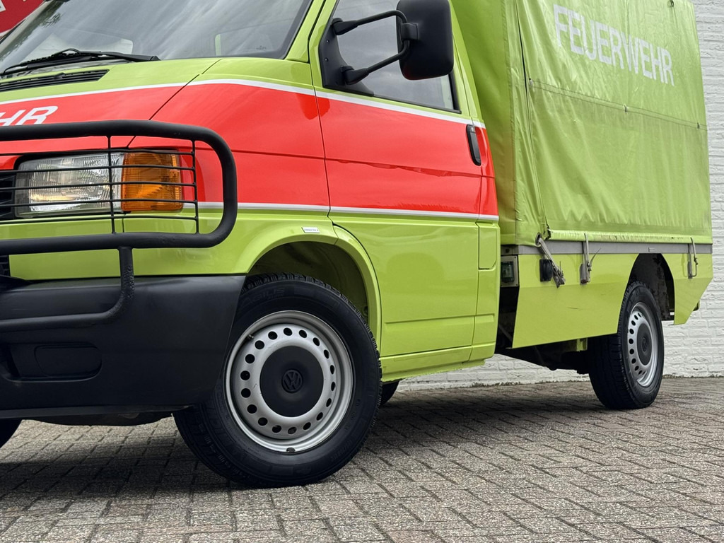 Volkswagen Transporter-2.5 5-cilinder benzine 4x4 syncro ex Zwitserse brandweer Trekhaak Verstralers Laadruimte ventilatie - Curtain side van: picture 5 Volkswagen Transporter-2.5 5-cilinder benzine 4x4 syncro ex Zwitserse brandweer Trekhaak Verstralers Laadruimte ventilatie - Curtain side van: picture 5