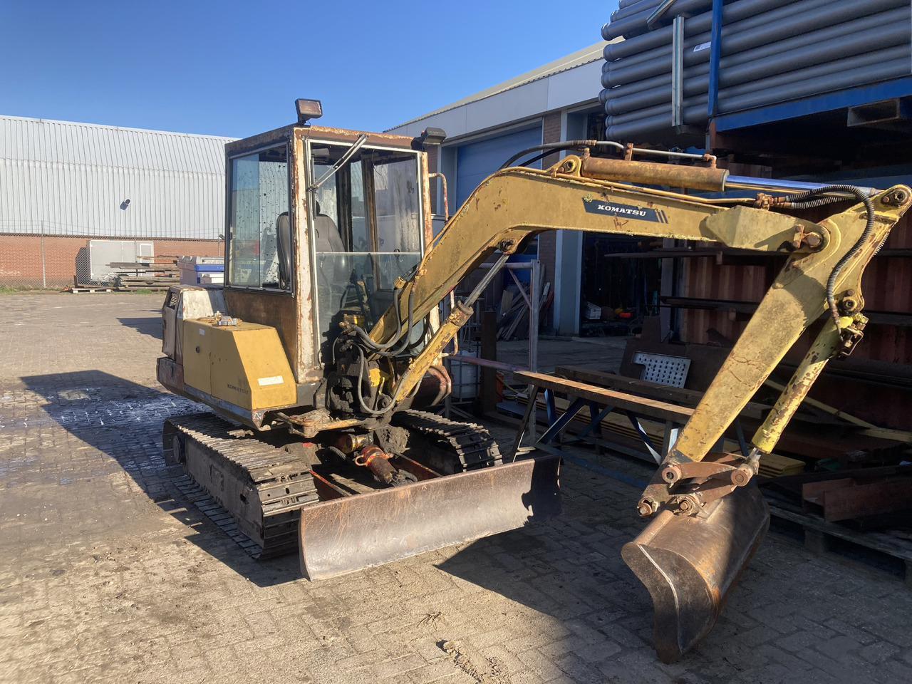 KOMATSU PC30-5 - Mini excavator: picture 4 KOMATSU PC30-5 - Mini excavator: picture 4
