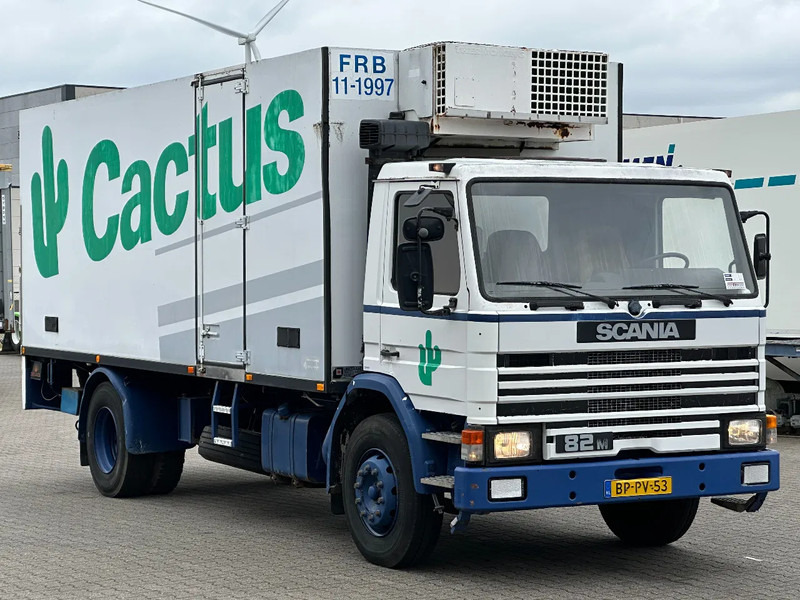 Scania 82M 4X2 Full Steel - Closed Iso Box / Manual *NL-Truck* - Box truck: picture 2 Scania 82M 4X2 Full Steel - Closed Iso Box / Manual *NL-Truck* - Box truck: picture 2