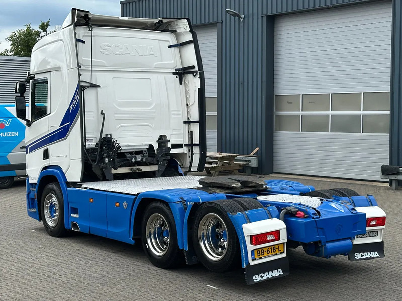 Scania R650 V8 6x2 Boogie / Retarder / Full Air / Hydrauliek / Full Spoiler - Tractor truck: picture 4 Scania R650 V8 6x2 Boogie / Retarder / Full Air / Hydrauliek / Full Spoiler - Tractor truck: picture 4