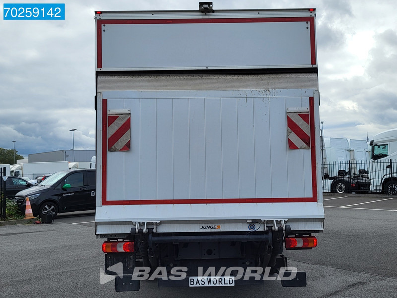 Refrigerator truck Mercedes-Benz Atego 816 4X2 7.49t Thermoking B-100 Max Ladebordwand Junge: picture 10