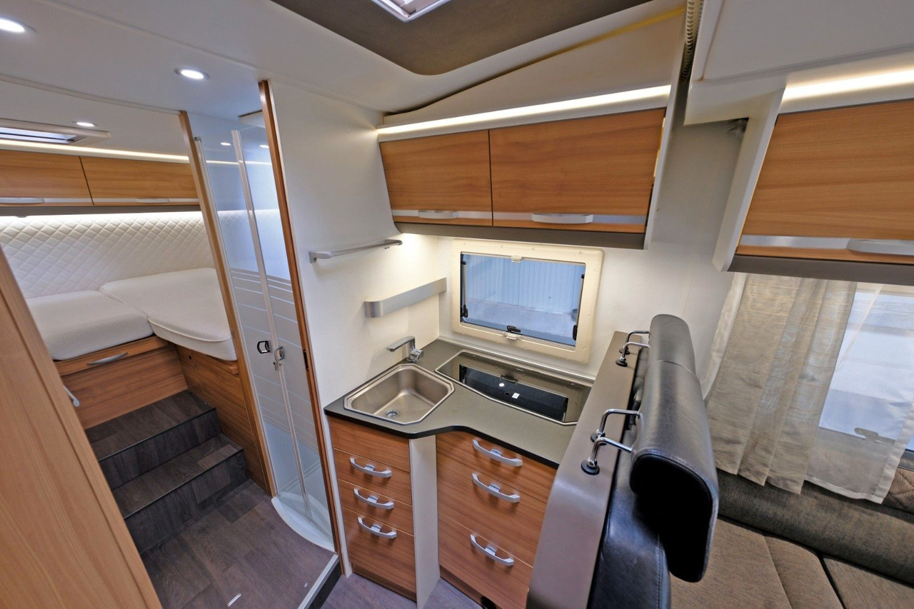 Semi-integrated motorhome Adria Matrix M 670 SL/Einzelbetten+Hubbett/Klima/Solar: picture 12