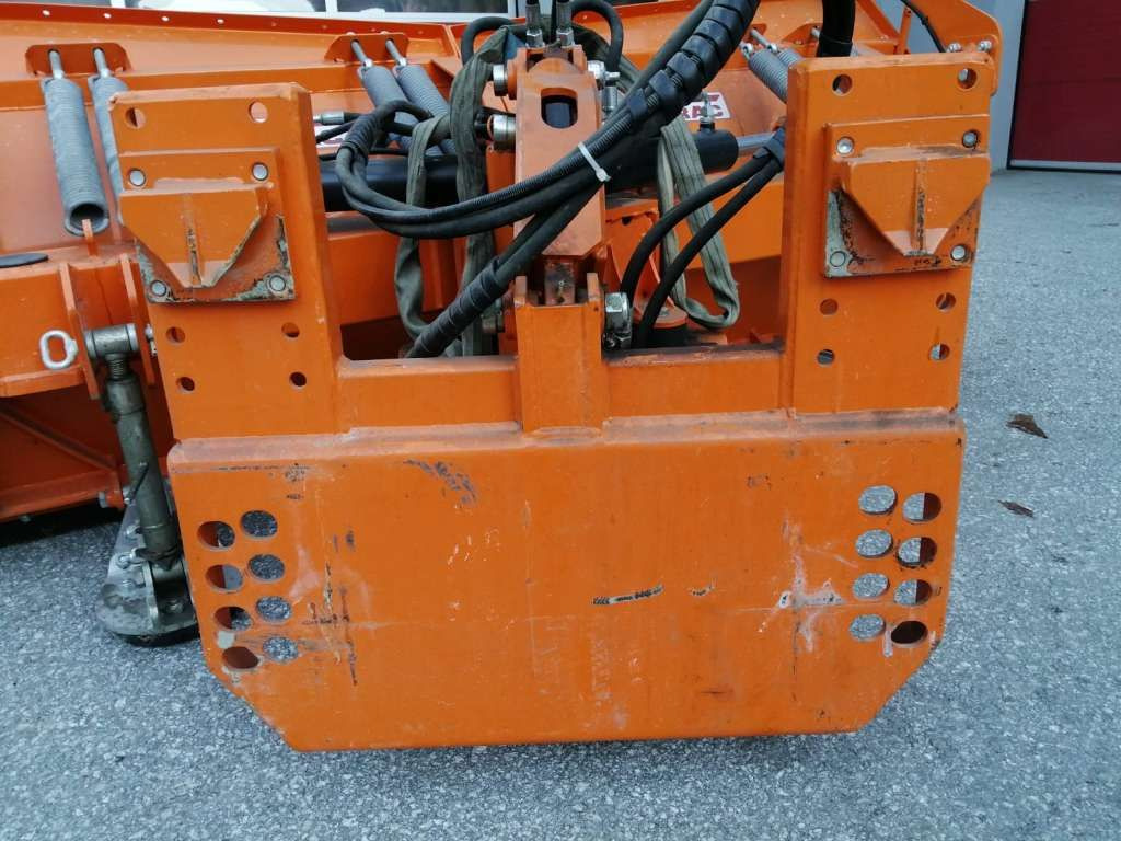 Hydrac Schneepflug LB-2/260 (11684) - Snow plows: picture 4 Hydrac Schneepflug LB-2/260 (11684) - Snow plows: picture 4