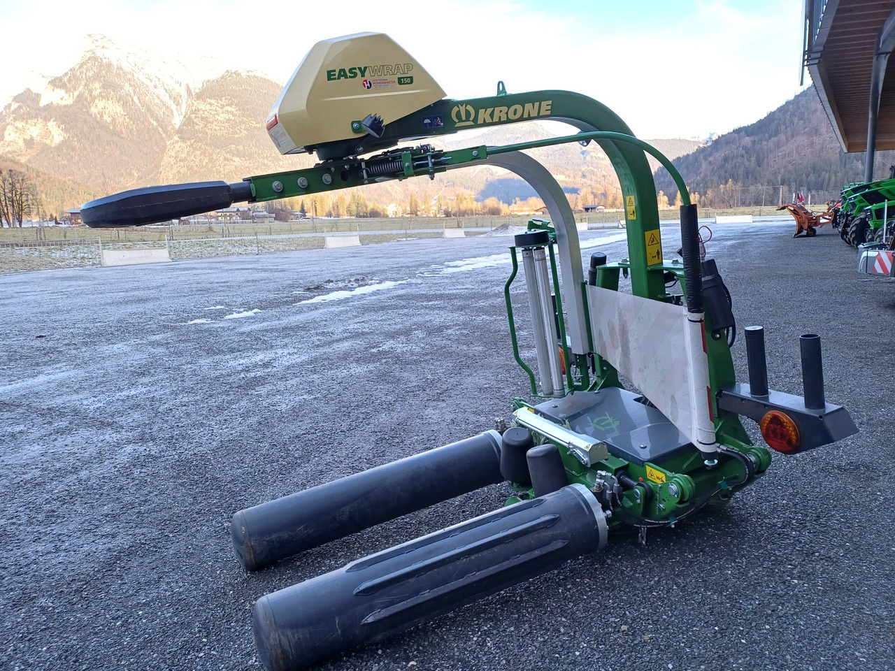 Krone Easywrap 150 (22488) - Bale wrapper: picture 3 Krone Easywrap 150 (22488) - Bale wrapper: picture 3