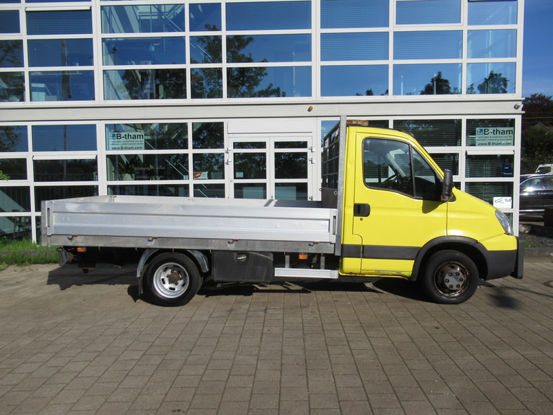 Iveco Daily 50C17 3.0D 125KW EEV 345 PickUp NIDO DIN - Open body delivery van: picture 2 Iveco Daily 50C17 3.0D 125KW EEV 345 PickUp NIDO DIN - Open body delivery van: picture 2