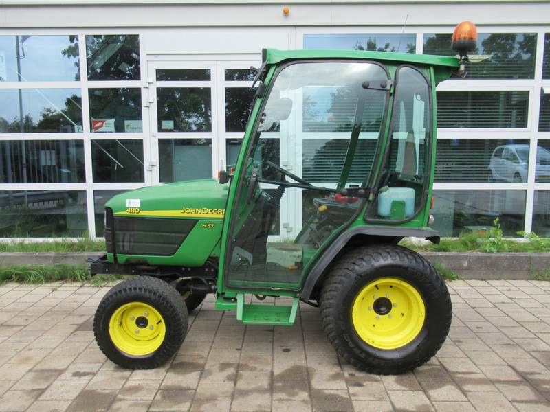 John Deere 4110 4WD 4x4 Hydrostaat Cabine - Farm tractor: picture 2 John Deere 4110 4WD 4x4 Hydrostaat Cabine - Farm tractor: picture 2