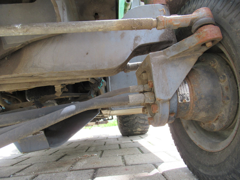 Road sweeper LM TRAC 286 4WD 4x4 AIRCO Werktuigdrager: picture 6