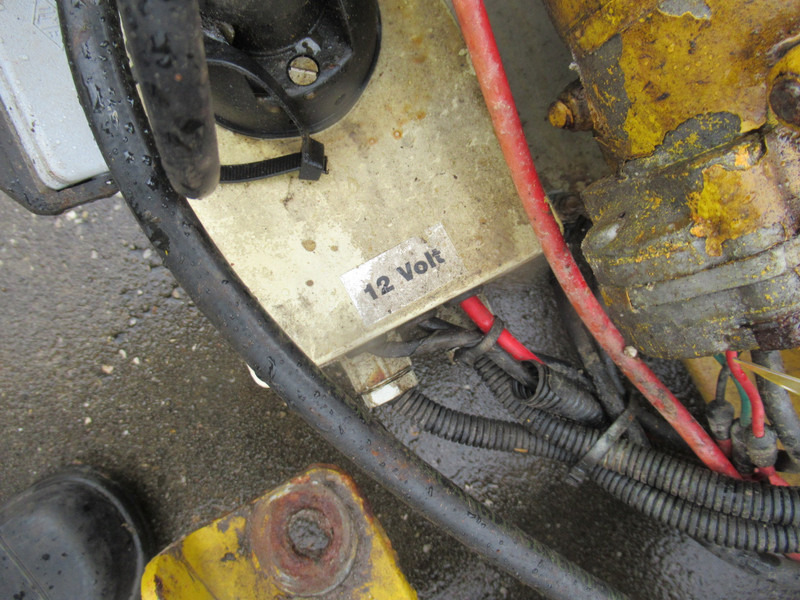 Meyer Jongerius Sneeuwploeg 12V Hydro unit - 215 CM - Snow plows: picture 5 Meyer Jongerius Sneeuwploeg 12V Hydro unit - 215 CM - Snow plows: picture 5